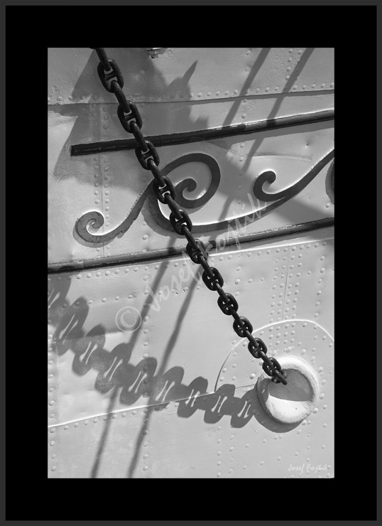 PSD0102236_BW.jpg