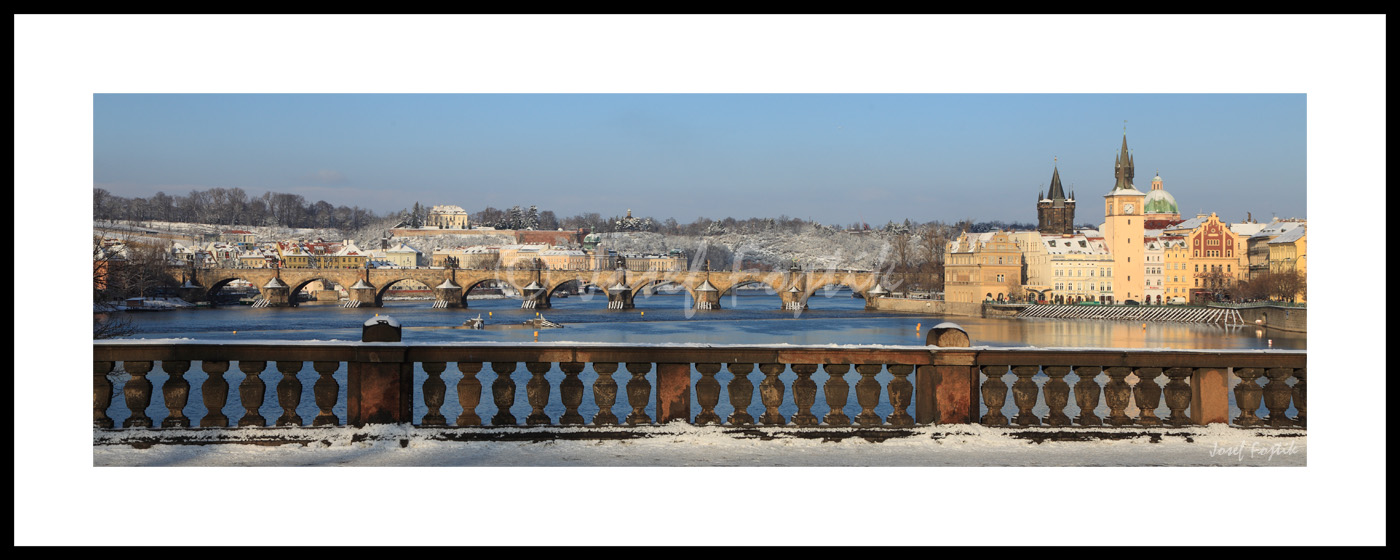 PSD0154205_pan_325.jpg