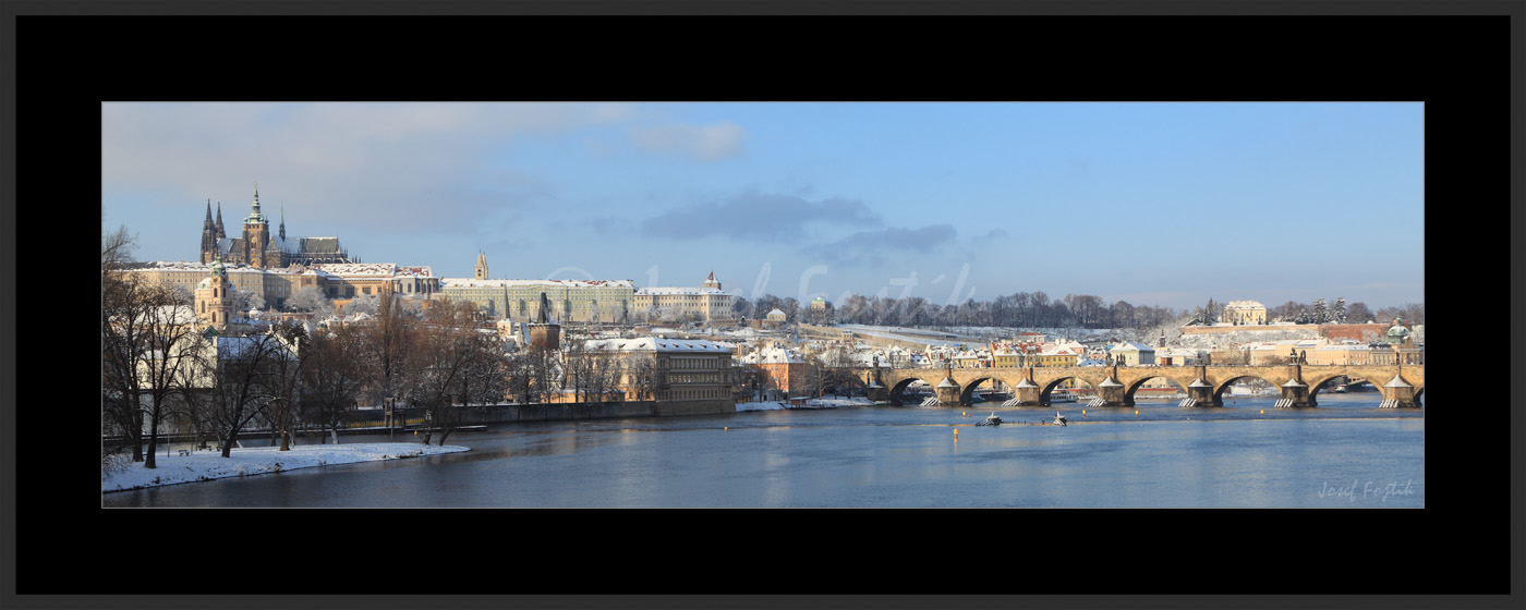 PSD0154175_pan_325.jpg
