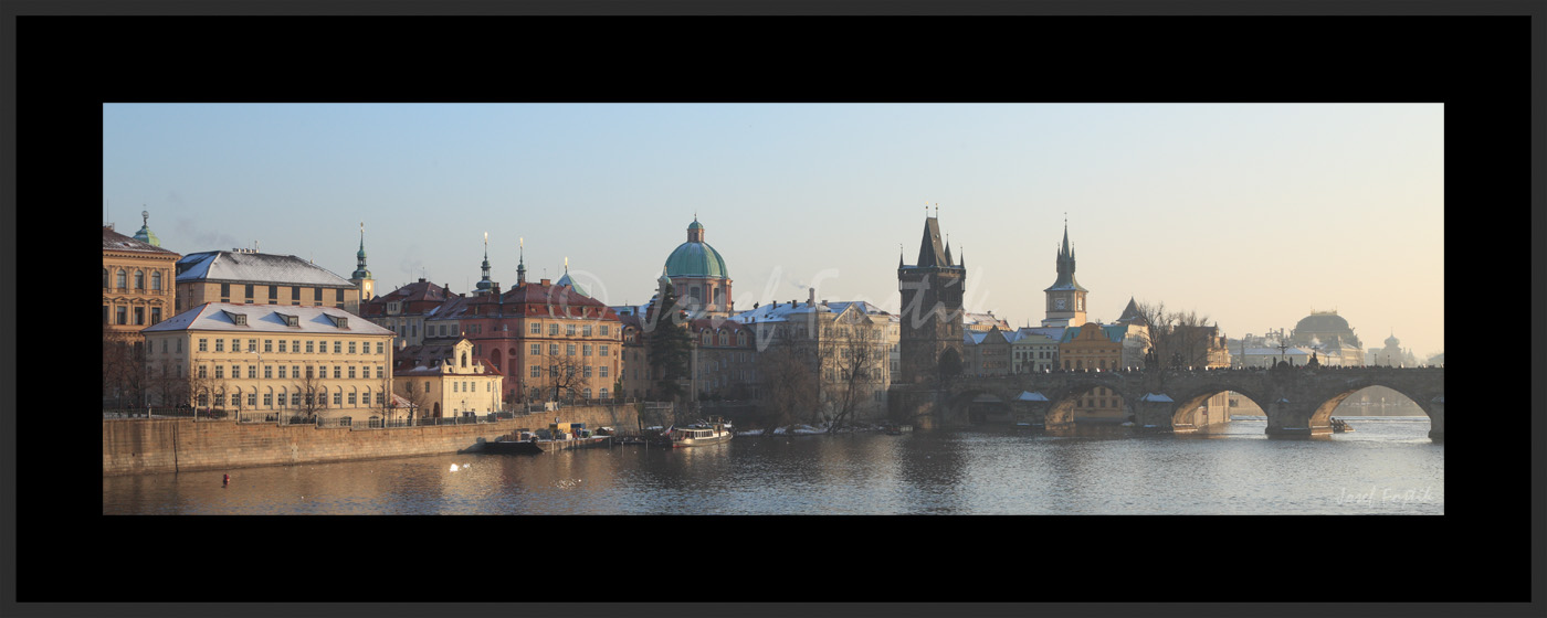 PSD0154442_pan_325.jpg