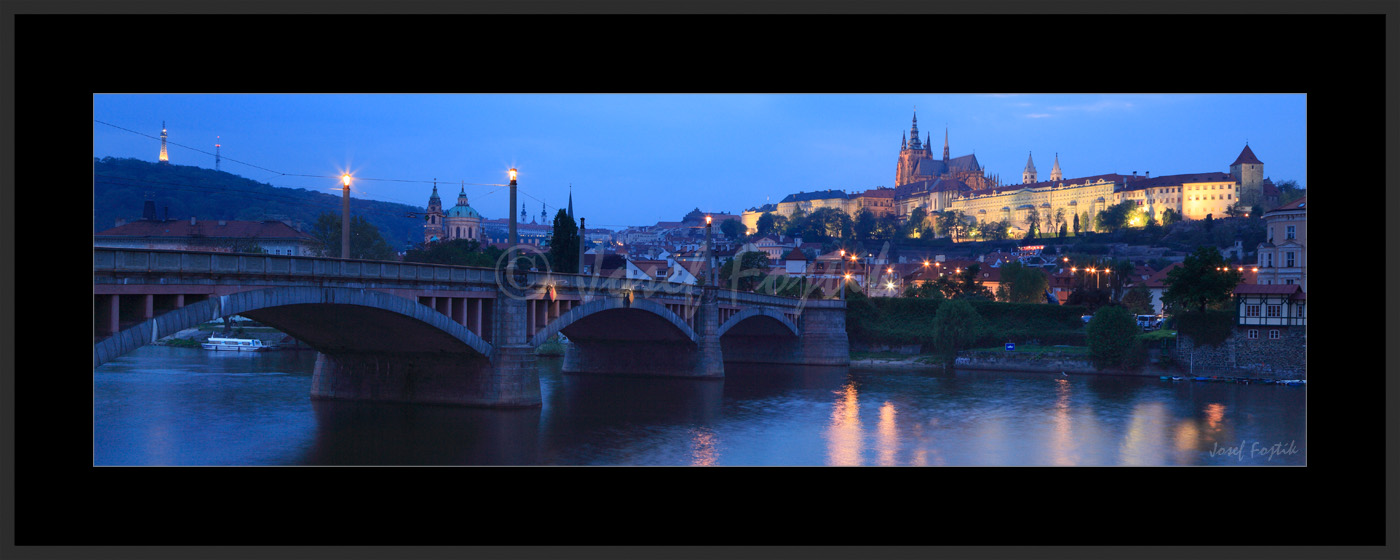 PSD0157050_pan_325.jpg