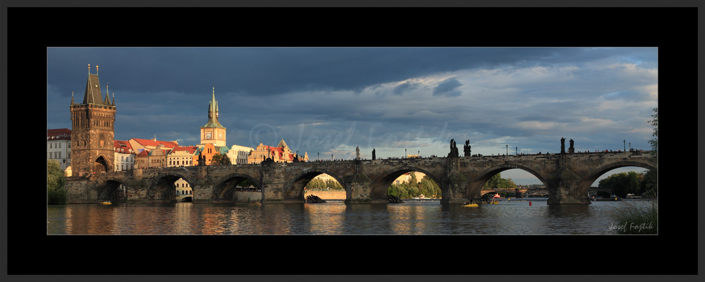 PSD0159391_pan_325.jpg